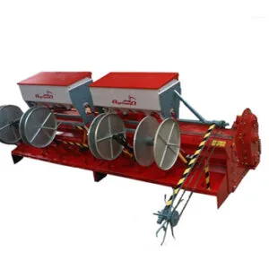 Conformadora en Rotovator con Abonadora